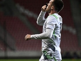25分钟3-0打懵以色列，爱尔兰中场莫伊伦进球后亲吻黑纱