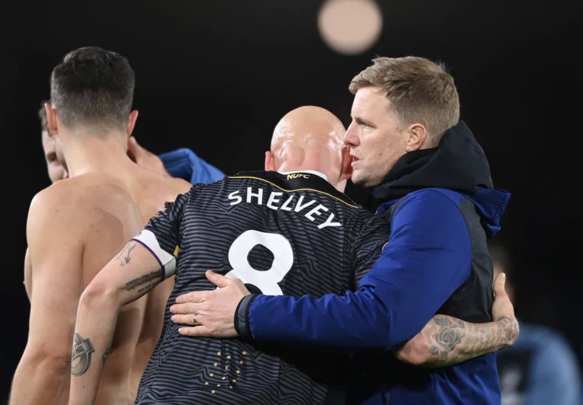 Shelvey: J'aurais aimé rencontrer Eddie Howe plus jeune, ses entraînements sont incroyables