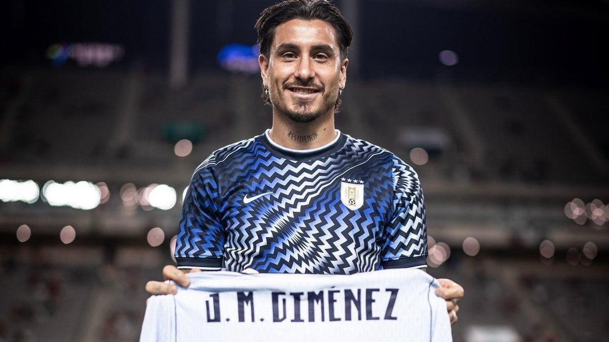 Pietra miliare: Giménez raggiunge le 100 presenze con l'Uruguay