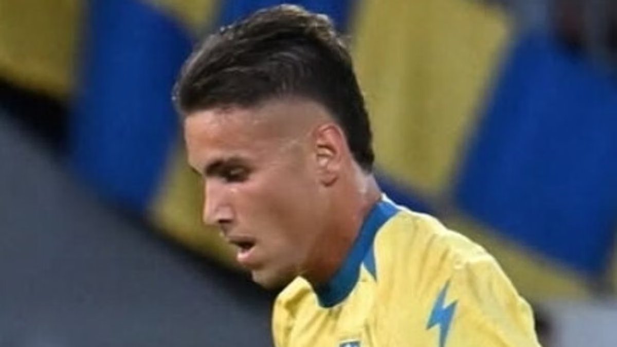 Medios italianos: El delantero del Frosinone Raimondo se retira del campamento de la selección italiana sub-21