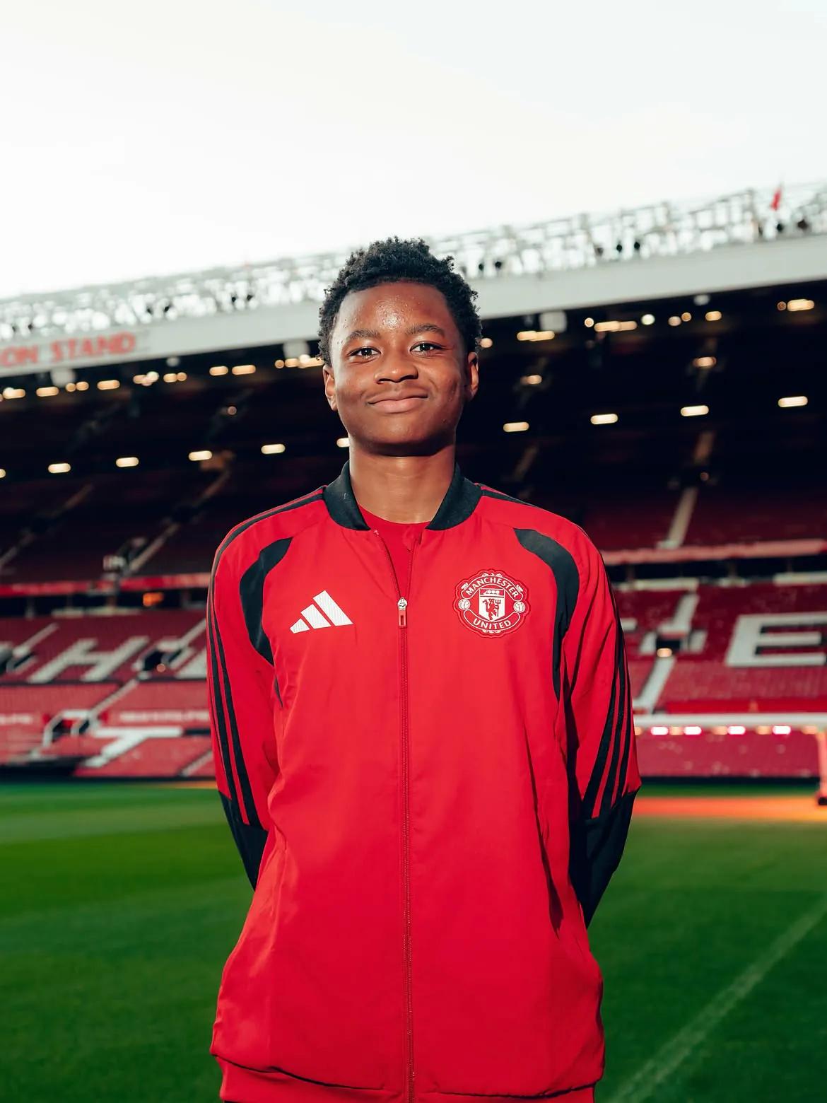Officiel : Manchester United recrute Izaak Conde, 16 ans, de l'académie de Liverpool