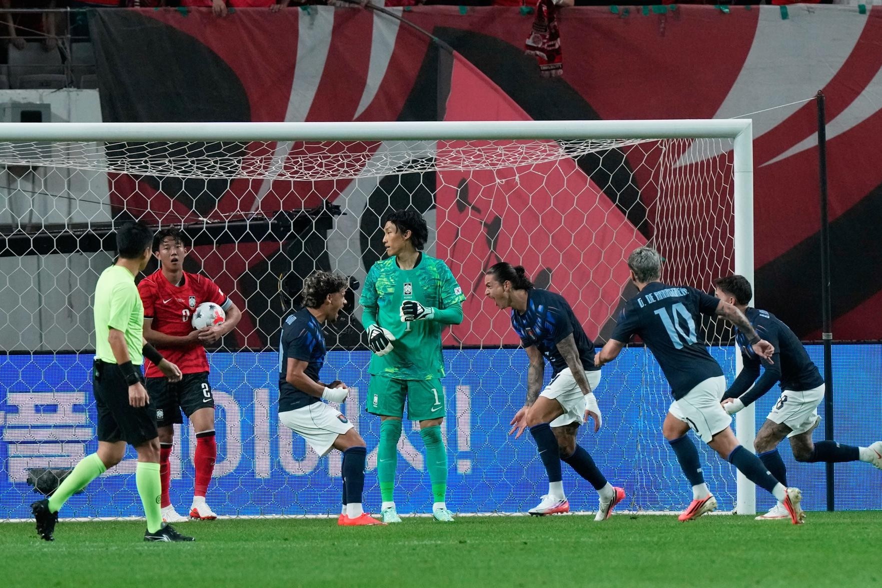 ウルグアイ、日本に敗れてから4日後に韓国に4-1で大勝