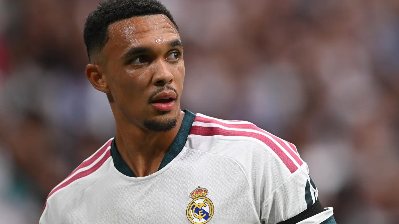 Media inglesi: Alexander-Arnold potrebbe tornare in Premier a gennaio, Liverpool, Arsenal e Chelsea interessati