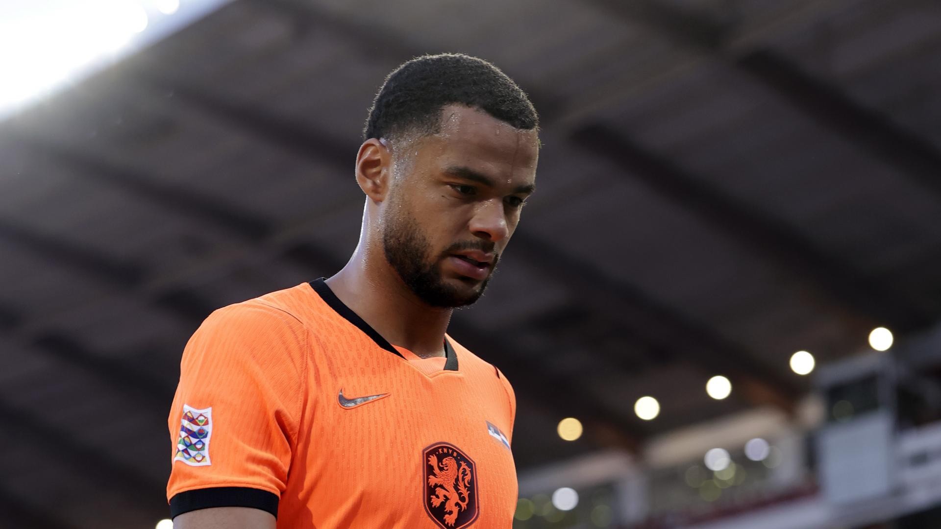 Oficial de Holanda: Gakpo abandona la selección por lesión, no se convocará sustituto