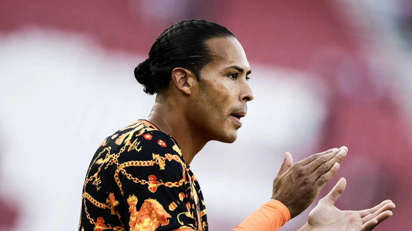 Il commentatore Van der Gijp: i giornalisti olandesi sono troppo duri con Van Dijk