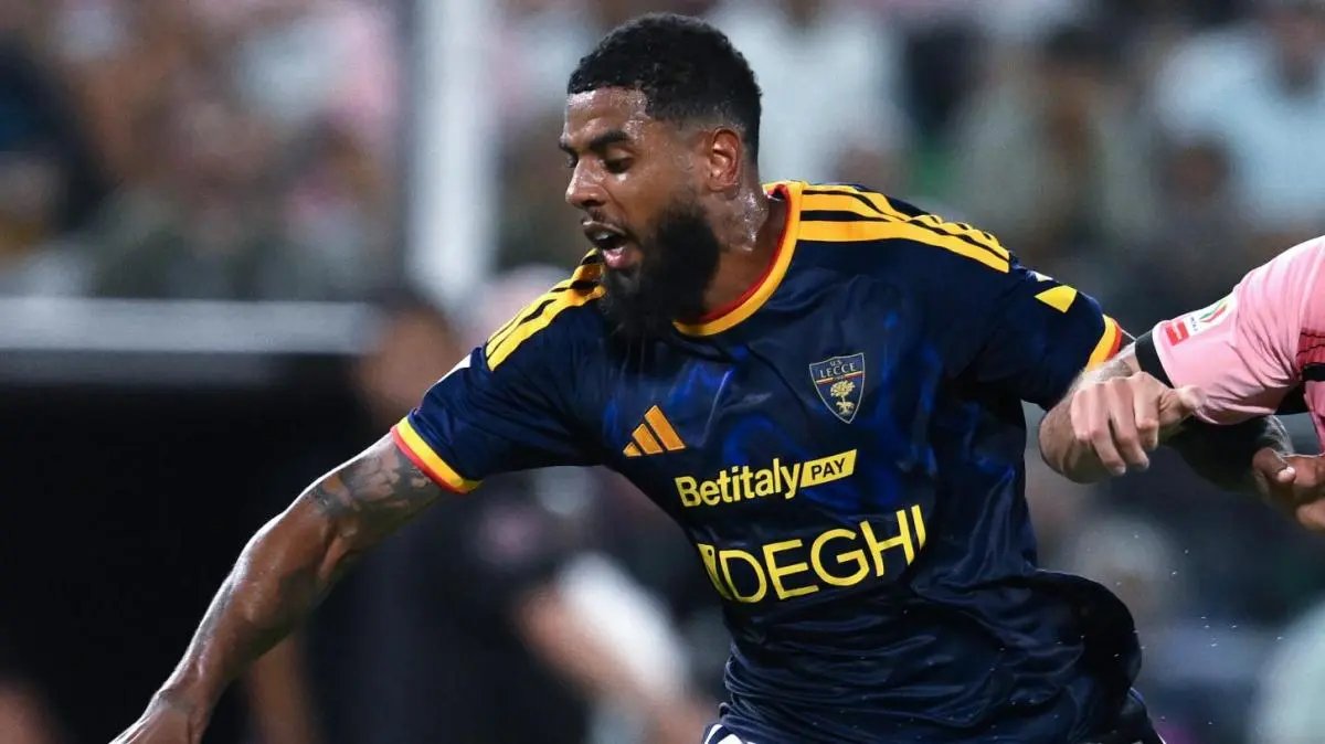 TuttoMercato: Lecce tem a menor folha salarial da Serie A, nenhum jogador recebe mais de 1 milhão de euros líquidos