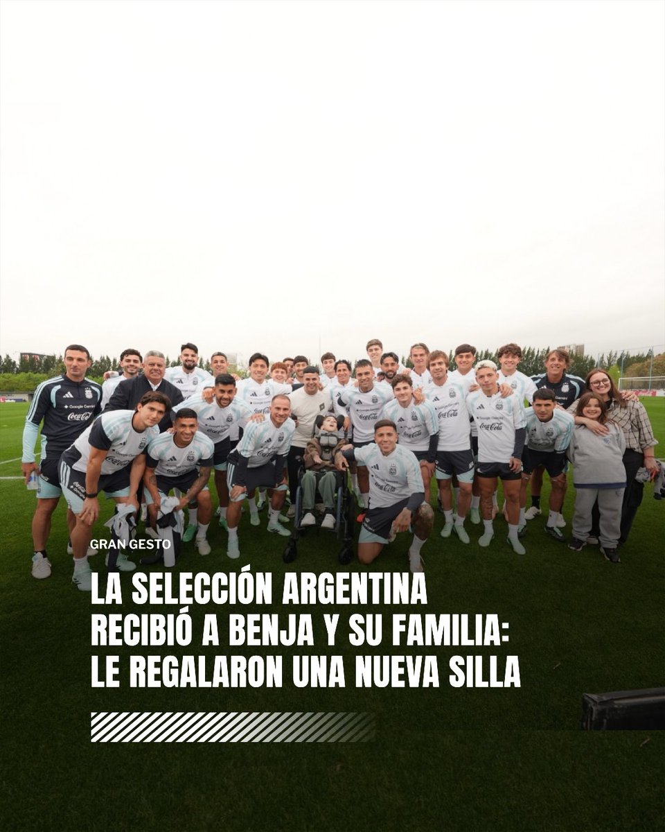 Olé: Die argentinische Nationalmannschaft empfängt ein behindertes Kind