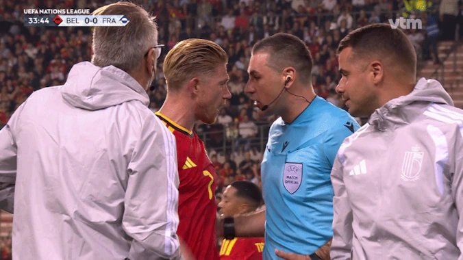 De Bruyne beschimpft Schiedsrichter nach einminütiger Zwangspause mit "F**k off"