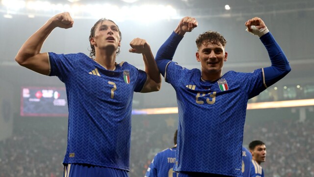 Esposito brothers want to 'share the field more often' for Italy