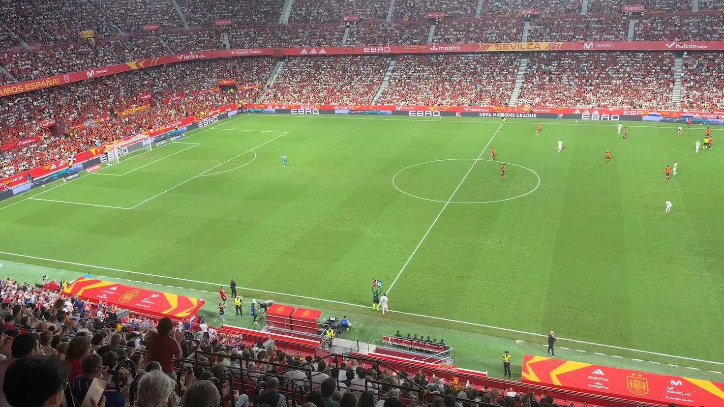 Trasciende equipos, banderas y fronteras: inolvidable lo que sonó en La Pizjuán cuando Modric entró al campo