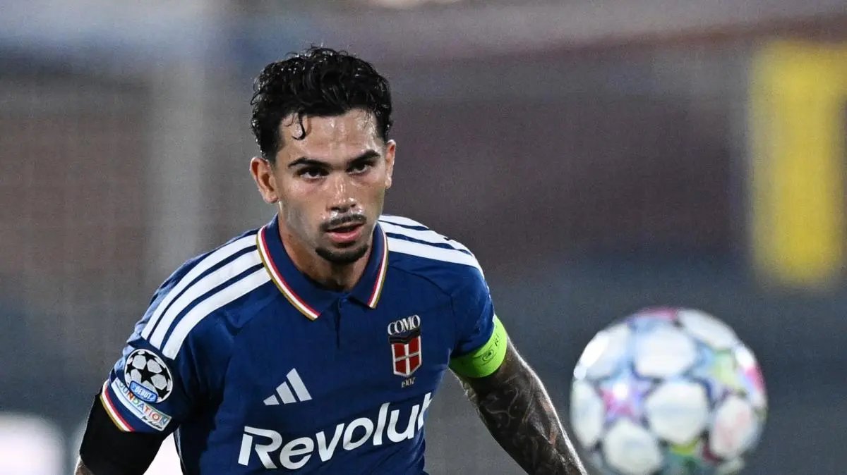 Da Cunha သည် ပြင်သစ်အသင်းအတွက် ပွဲဦးထွက်ကစားခွင့်ရပြီး နှစ်အနည်းငယ်အကြာ Como နှင့် အီတလီ Series B တွင် ကစားခဲ့ကြောင်း ပြောပြ