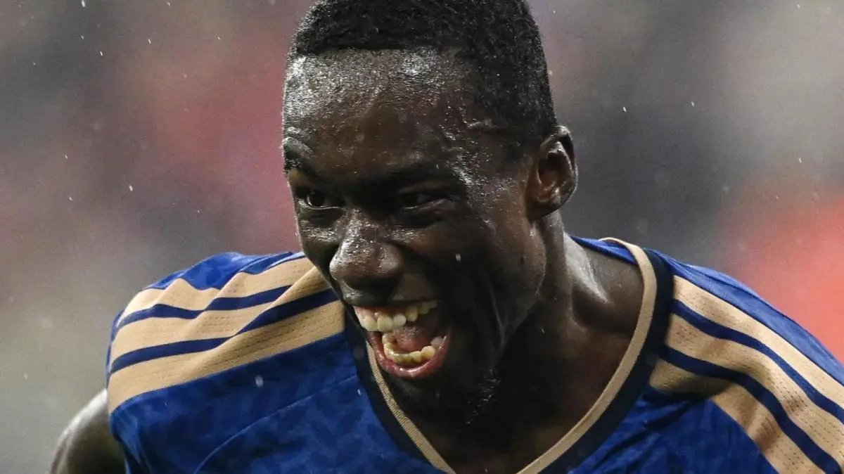 Schira: Inter Milan muốn ký Kayode hè này nhưng Brentford đòi 50 triệu euro