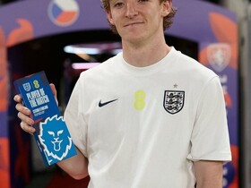 先拔头筹，戈登当选与捷克一役英格兰队内最佳球员
