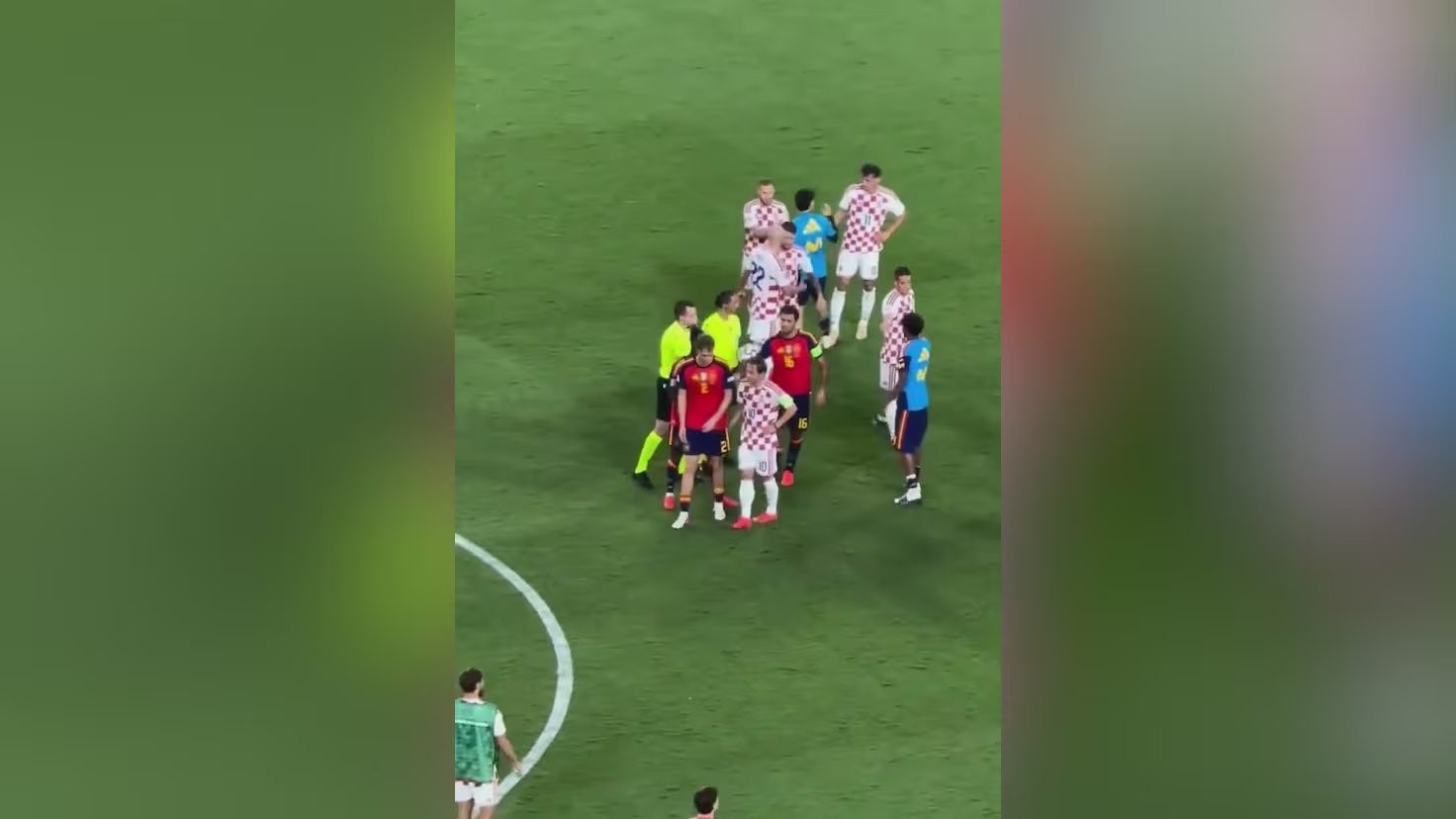 Esto de Rodri con Modric es muy significativo: el gesto del culé que no se vio en televisión y merece la pena