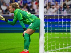Lyon 0-0 Chelsea: Super Hampton save preserves Champions League point