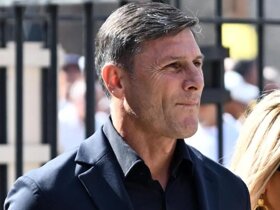 萨内蒂：我有幸在梅西刚进入国家队时和他一起踢球，很钦佩他