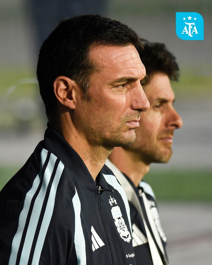 Scaloni: Tôi hài lòng với màn trình diễn của tất cả cầu thủ; Paz thiên về kiến tạo, Mastantuono chơi bùng nổ hơn
