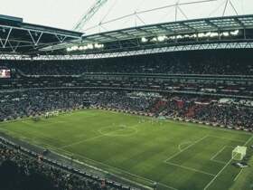 Angleterre : la Fédération condamne des chants anti-musulmans de supporters à Prague