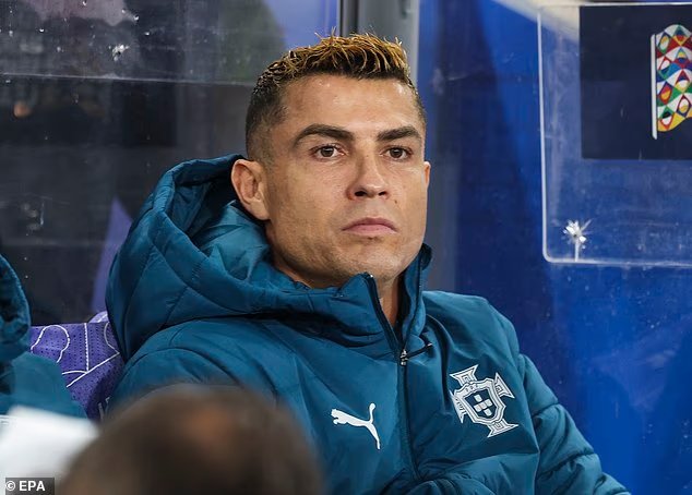 Cristiano Ronaldo, escluso dalla panchina per la prima volta in 18 anni con il Portogallo, lascia il ritiro