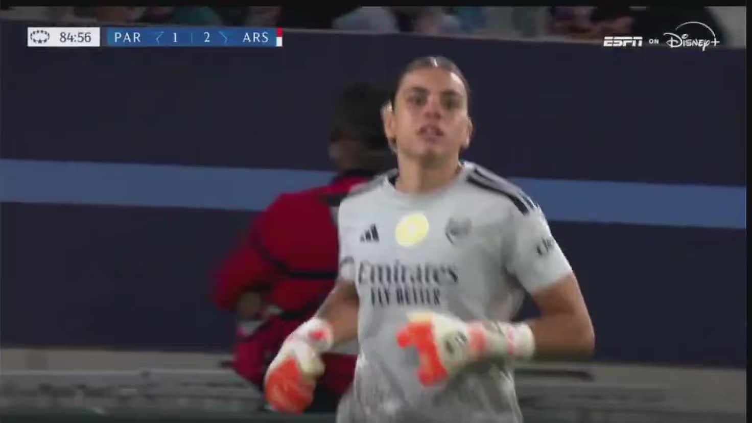 La desastrosa acción de Misa y Williamson ‘a lo Pubill’ en el 87′ con 2-1 a favor: terrible