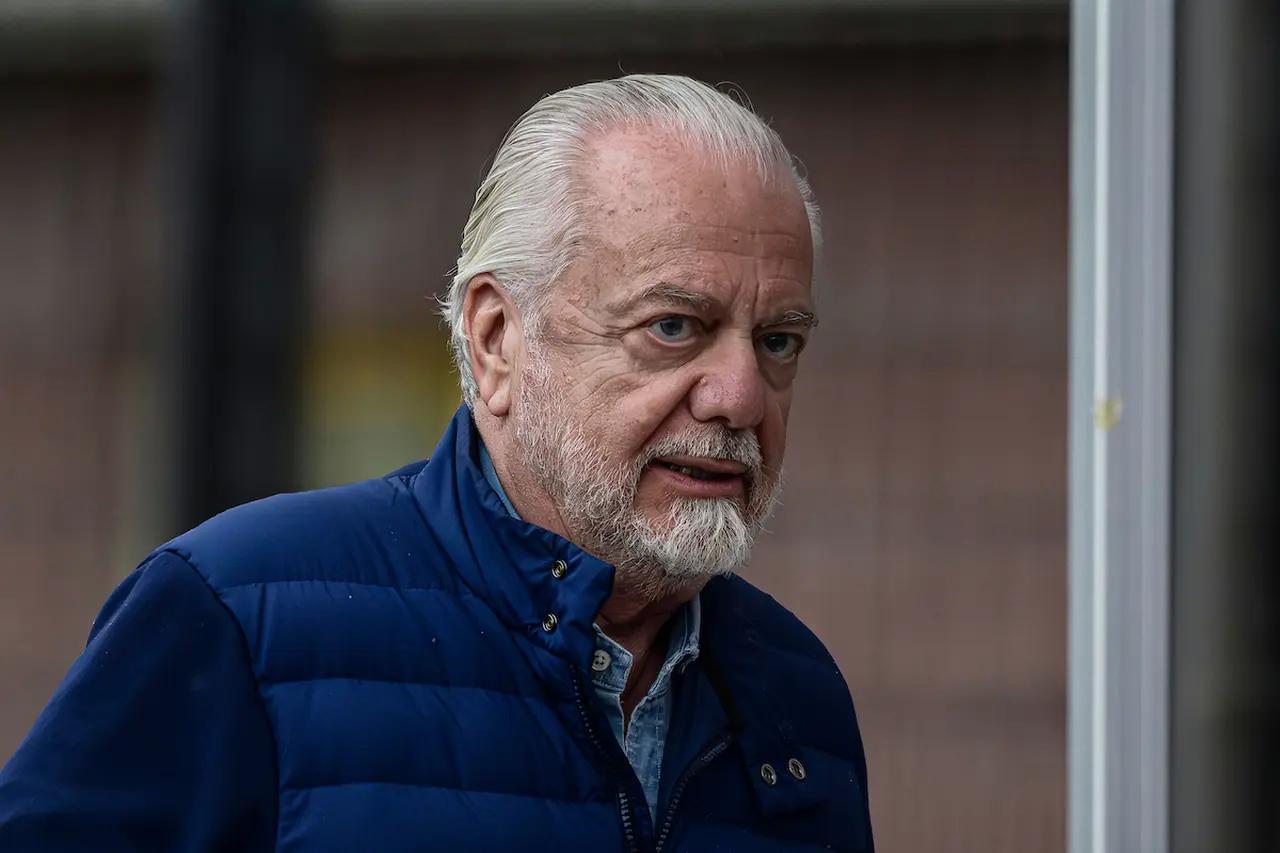 De Laurentiis: Profisport ist nicht nur Wettkampf, sondern auch Unterhaltung; Clubs müssen zu Medienunternehmen werden