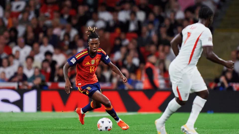 Officiel : Nico Williams quitte le stage de l'Espagne en raison d'une gêne à la cuisse