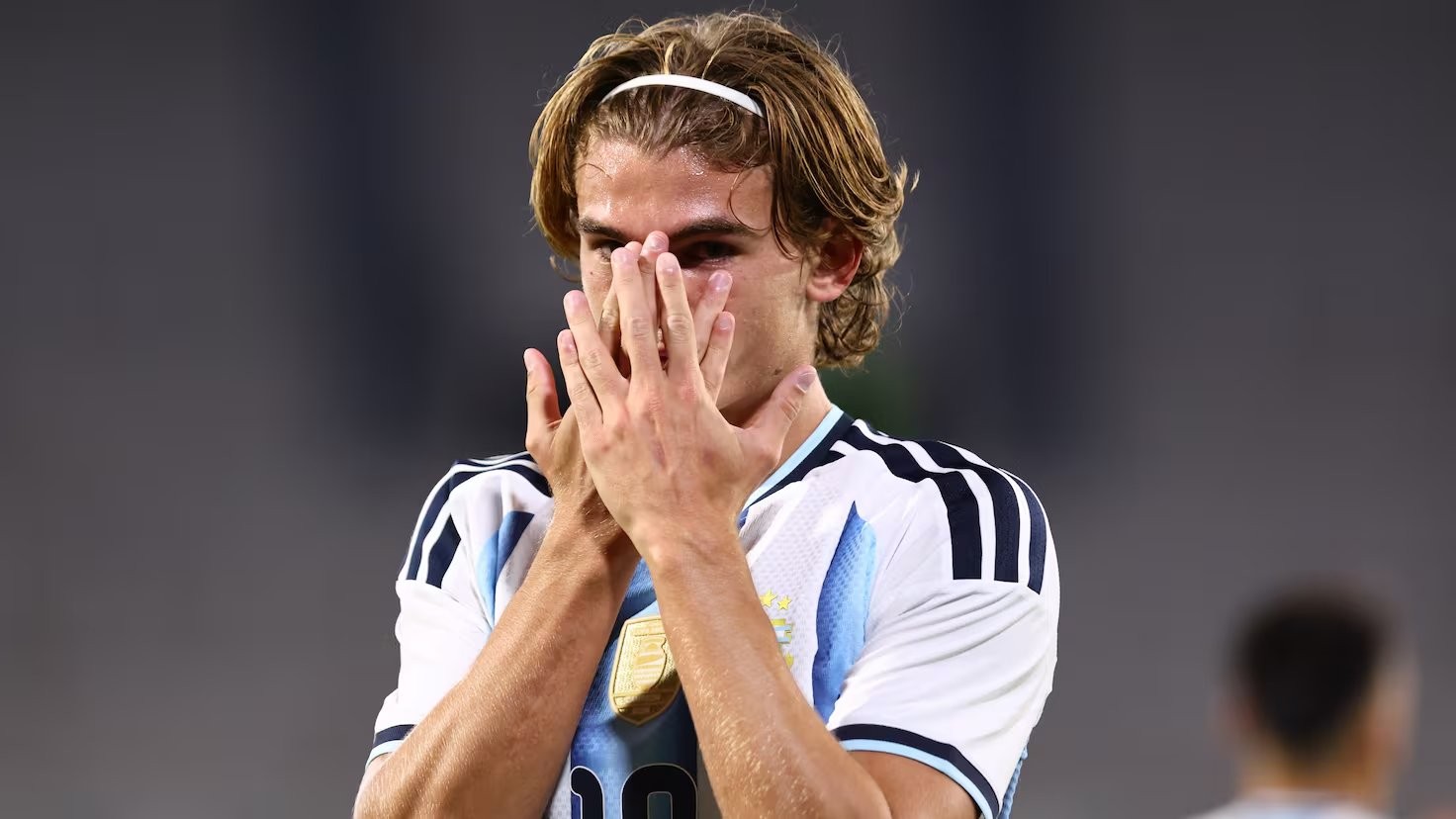 Intento de veto a Nico Paz en Argentina