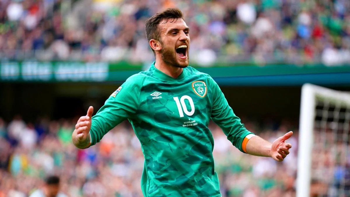 Medienbericht: Spiel zwischen Irland und Österreich nach Wurf von Gegenständen unterbrochen