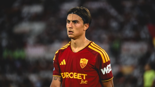 Corriere dello Sport: Dybala acepta reducir su salario para renovar con la Roma gracias a Gasperini