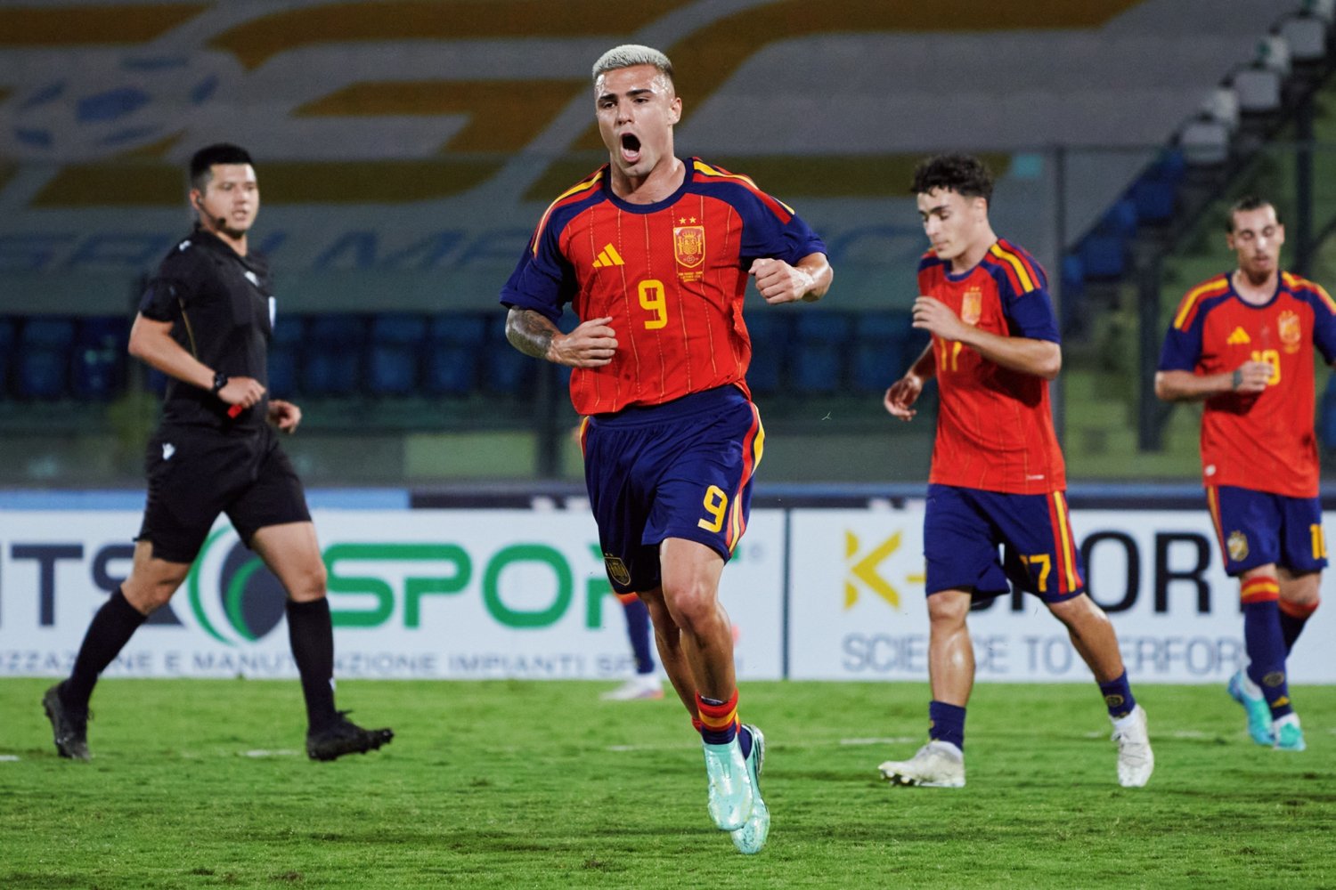 Penyerang Racing Santander Pablo Garcia: Merepresentasikan Spanyol adalah Impian Setiap Pemain