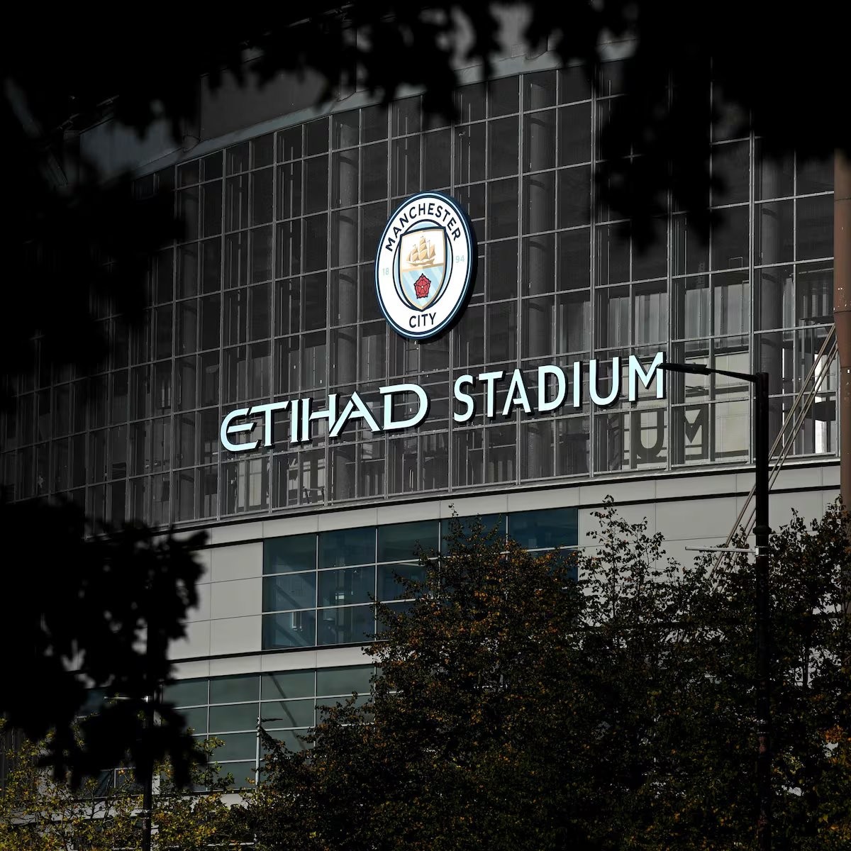Etihad se revuelve contra la Premier