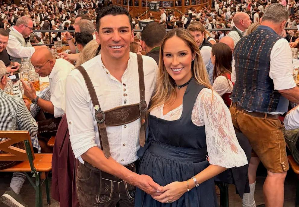 Lúcio, 48 anni, leggenda del Bayern Monaco, avvistato all'Oktoberfest con la moglie incinta e foto dolcissime