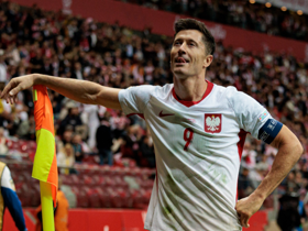 Poland 6-0 Romania: Lewa's hat-trick shows dominant performance