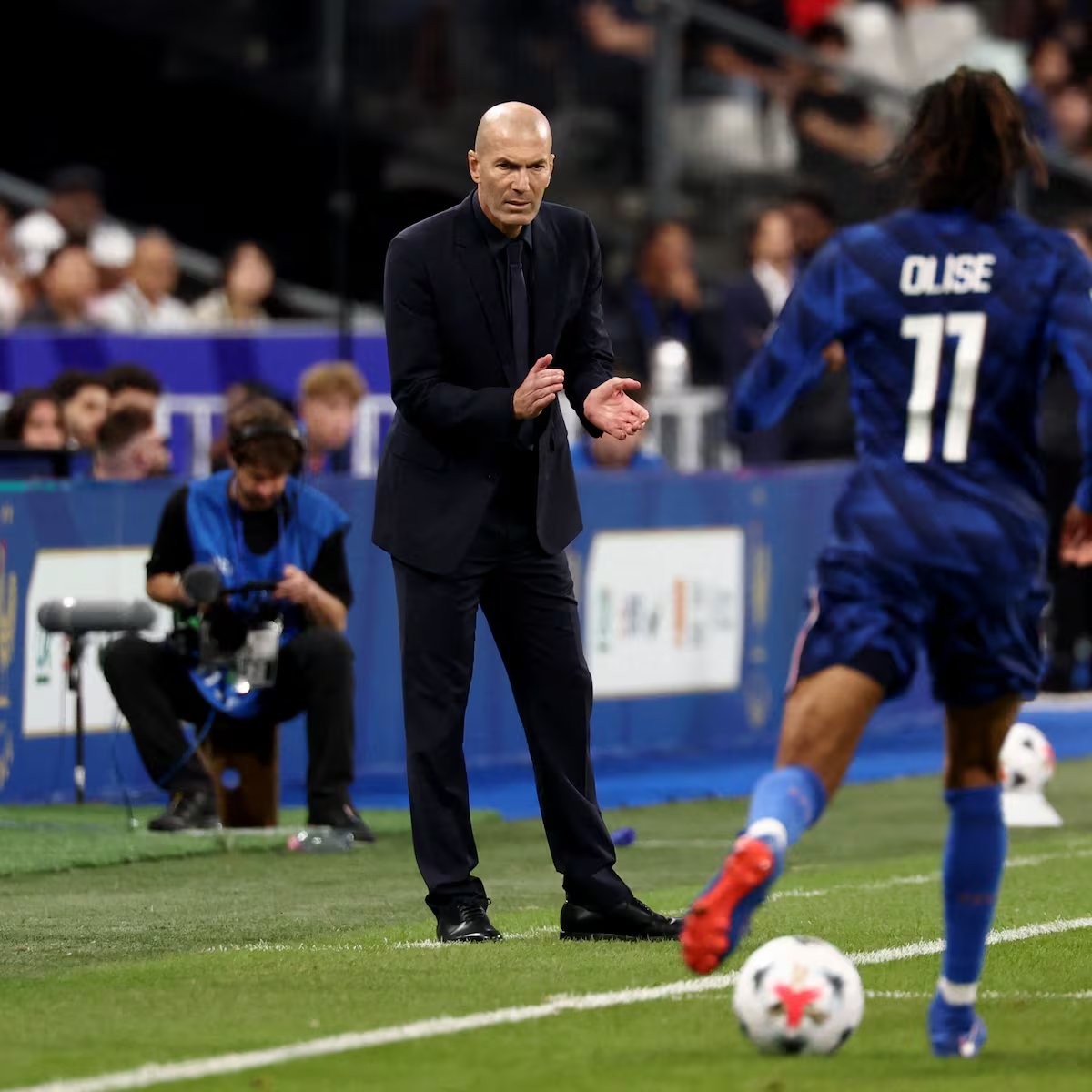 Primer pinchazo de Zidane