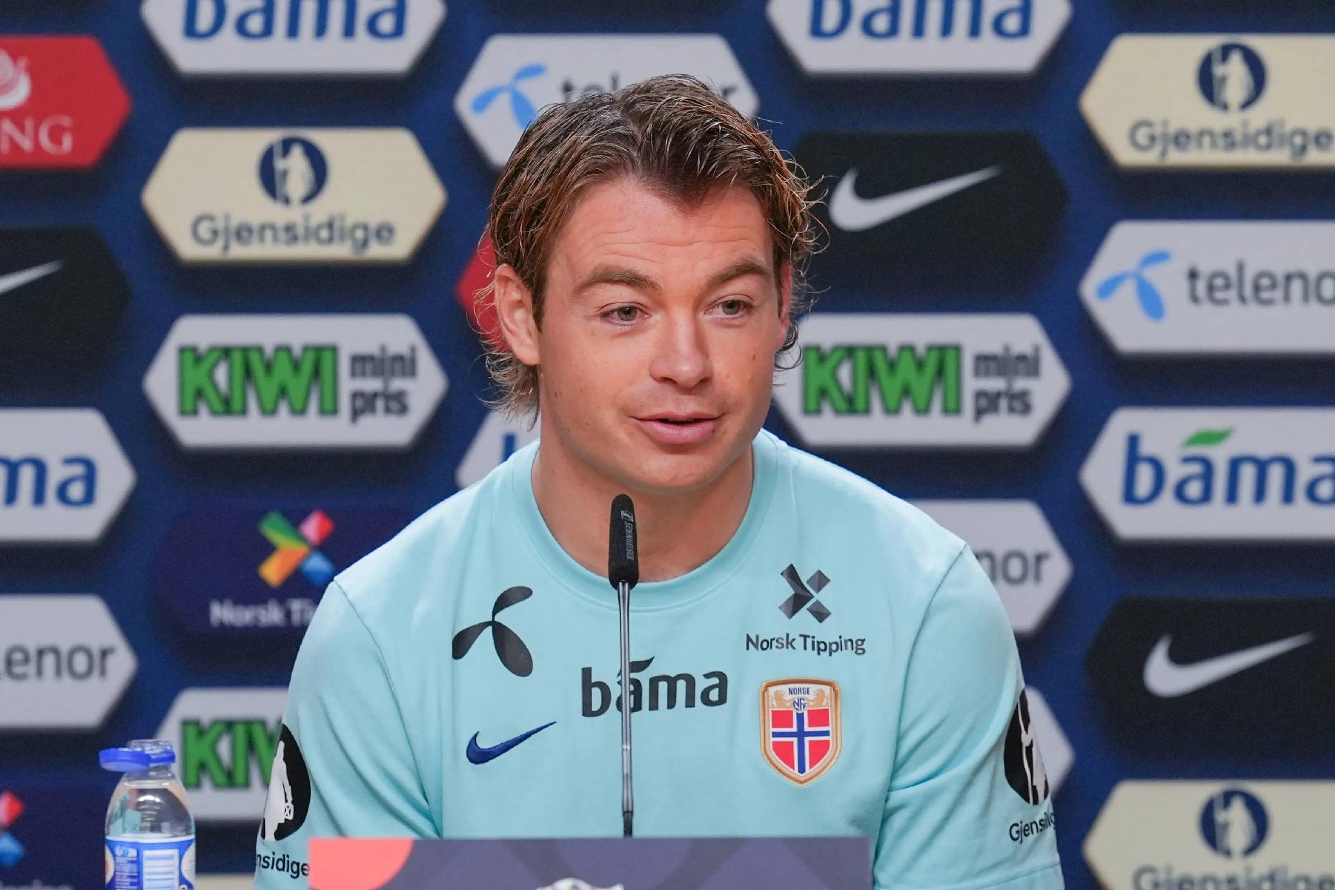 Berg: Không thể quên những đóng góp của Nyland cho đội tuyển Na Uy; Ronaldo là một trong những cầu thủ vĩ đại nhất