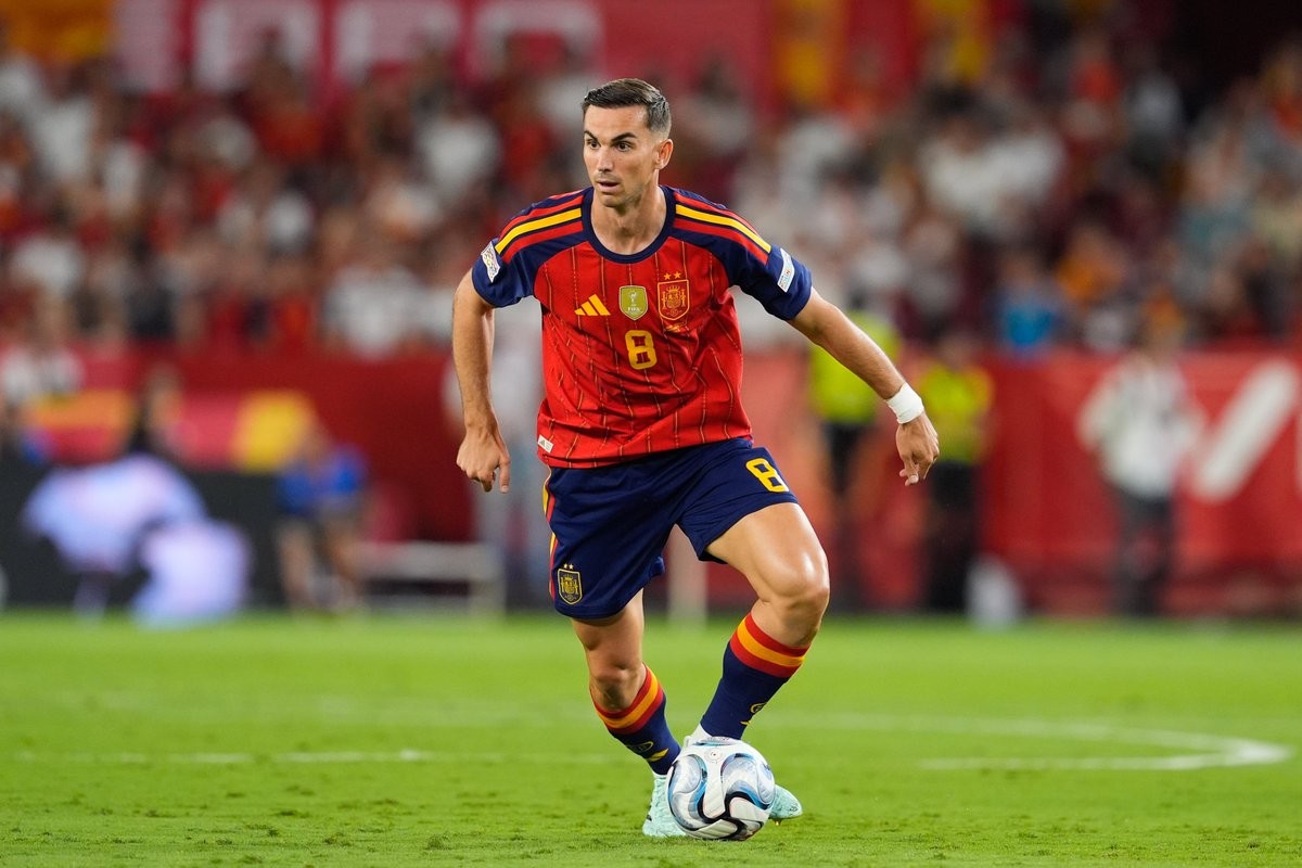Media Spanyol: Fabian Ruiz Tinggalkan Kamp Pelatihan Spanyol karena Istrinya Akan Melahirkan