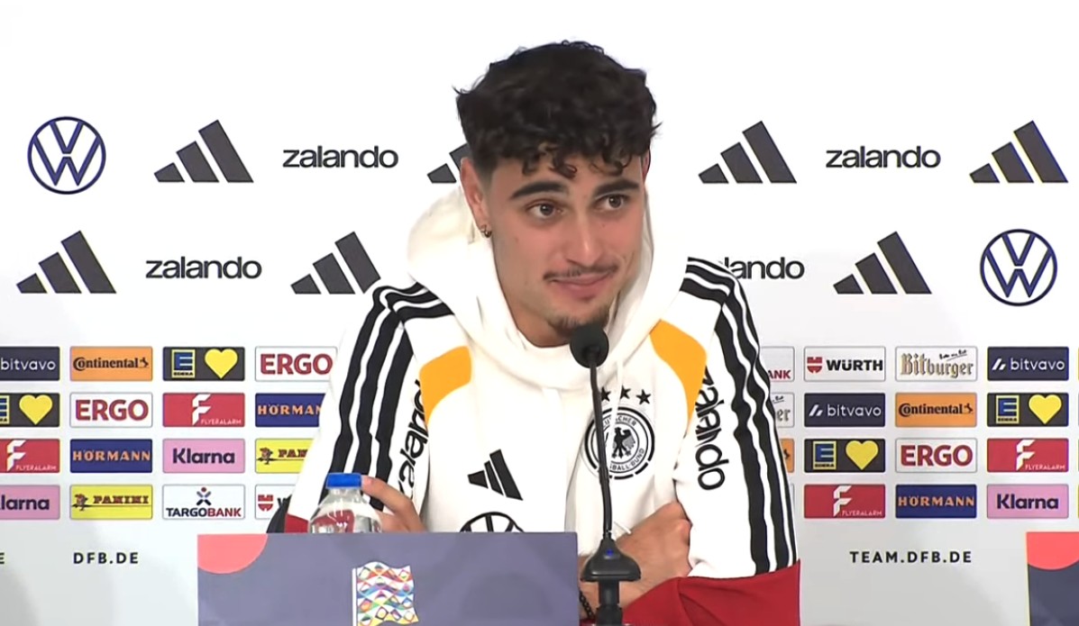 Pavlović: É muito divertido jogar com Bischof e Wirtz, os três temos um bom controle de bola