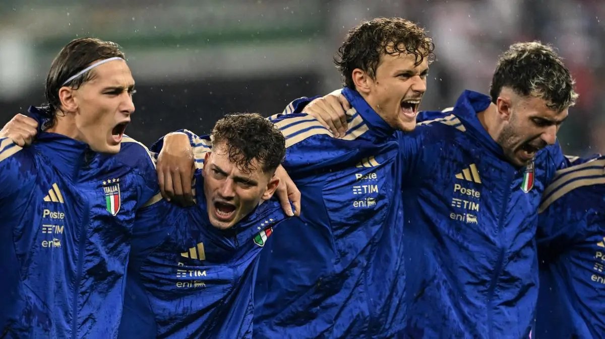 Sebastiano Esposito no Instagram: Estrear contra a França, o sonho continua