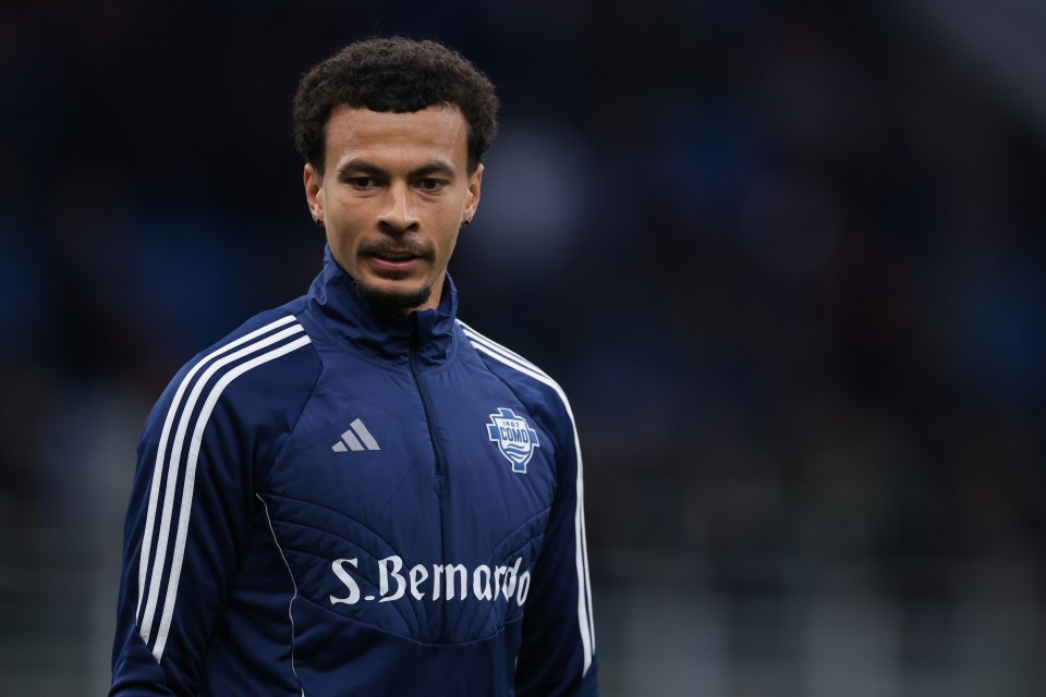 Truyền thông Anh: Dele Alli tập luyện cùng đội hạng 8 Windsor & Eton