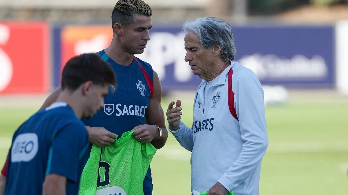 Médias portugais : L'avion privé de Ronaldo décollera pour Riyad dimanche, rendant une réconciliation impossible