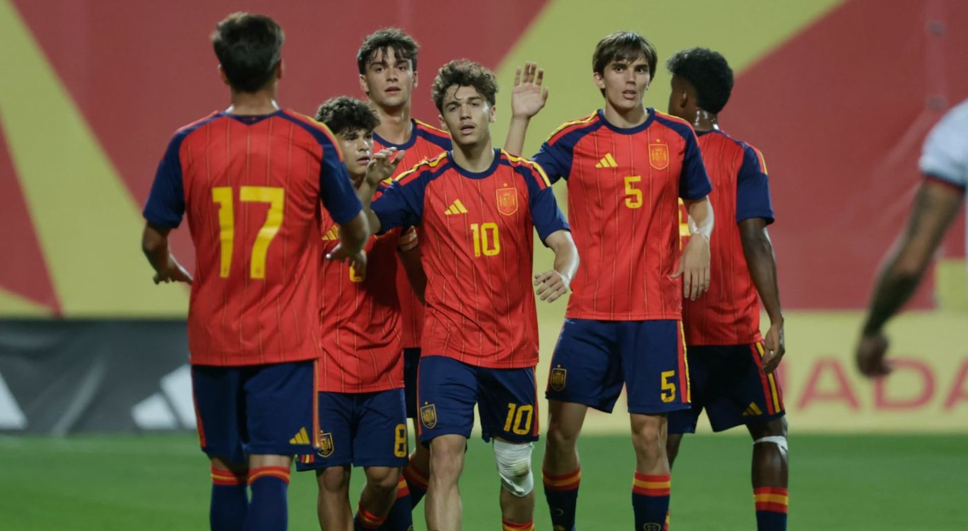As: Mourinho planea recuperar a Pitarch para el primer equipo tras su buen desempeño