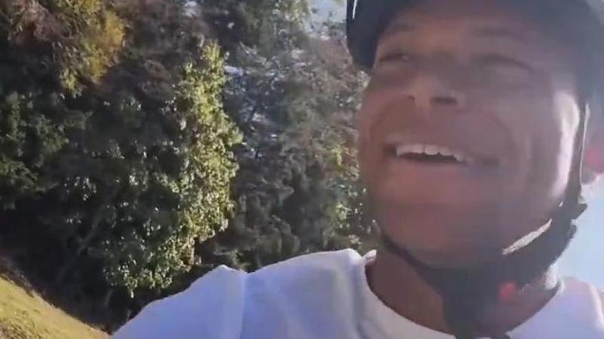 Deporte: Mbappé, lesionado, genera polémica al publicar un vídeo en bicicleta en Suiza