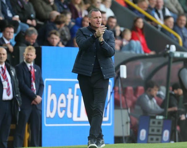 The Guardian: Il Burnley in profonda crisi finanziaria, con debiti di circa 165 milioni di euro