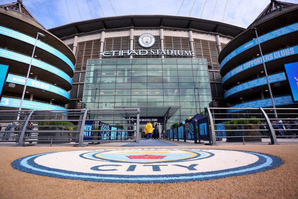 The Sun: Financial Analyst Proposes £300 Million Fine and 5-Year Budget Restrictions for Manchester City