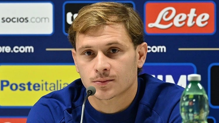 Barella : Je ne suis pas un privilégié, j'obéirai si l'entraîneur me demande de rester à la base d'entraînement