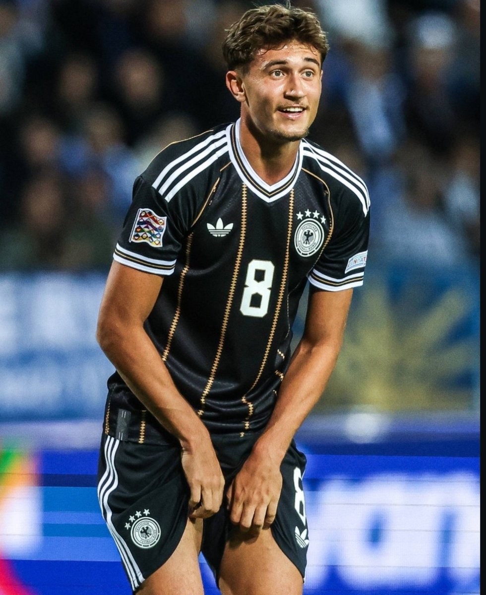 Bischof: Disfruto mucho jugando con Pavlovic y Wirtz; el partido fue muy vistoso