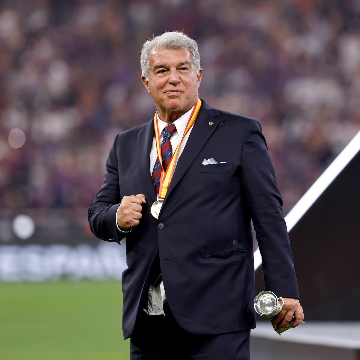 Laporta sólo quiere un enemigo