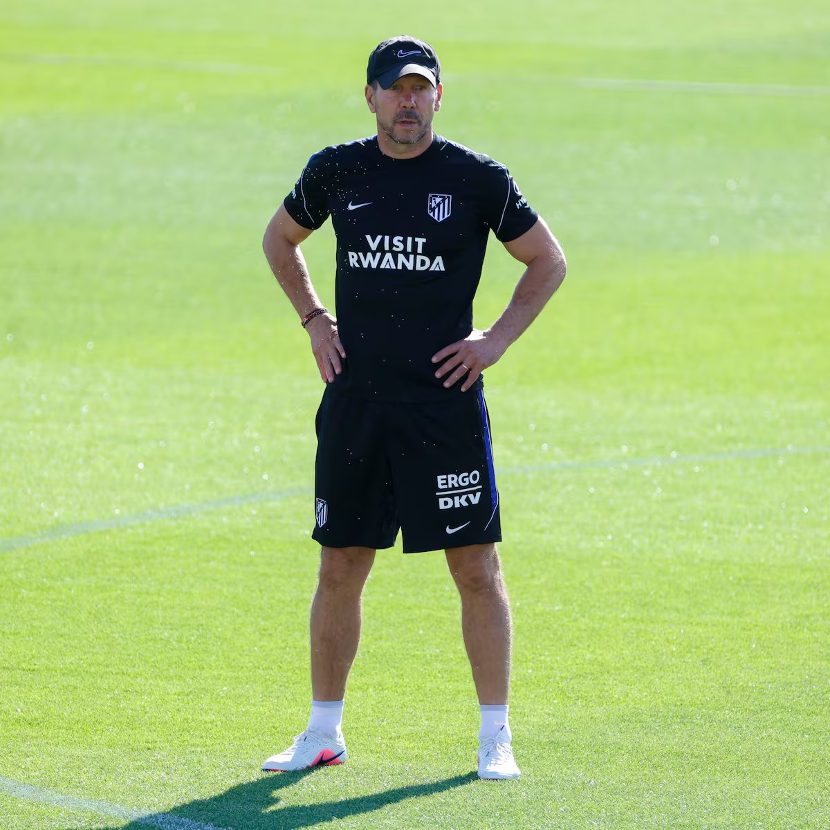 AS: Simeone e Atlético Madrid querem renovar, mas ainda não há negociações
