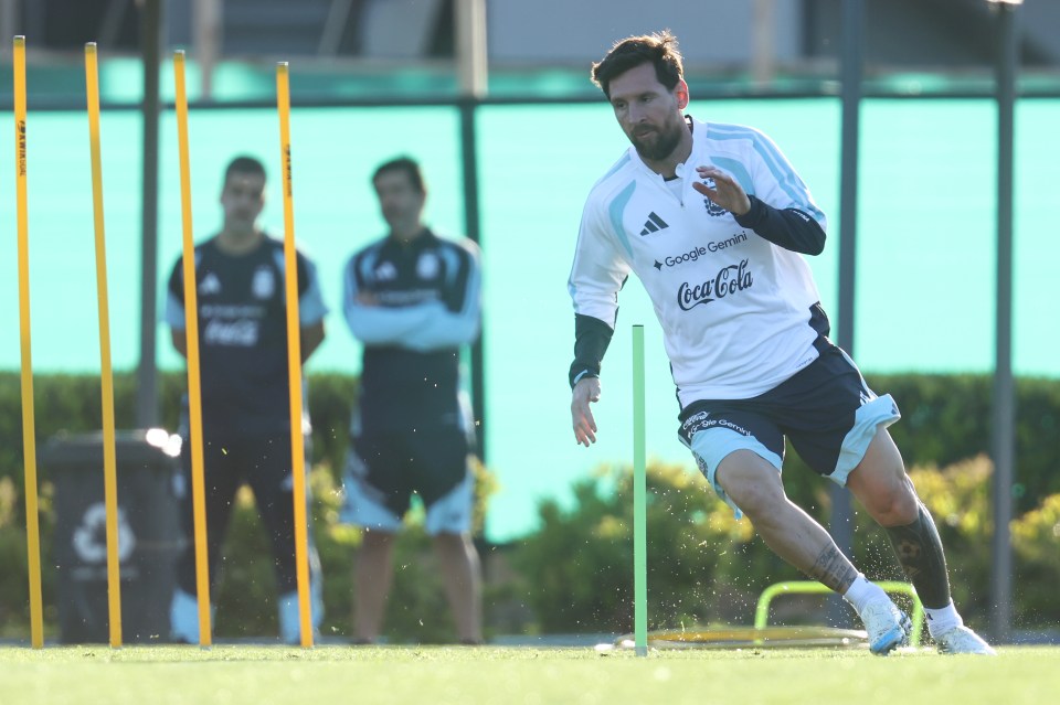 Un expert sud-américain pense que Messi pourrait ne pas prendre sa retraite et revenir en équipe d'Argentine