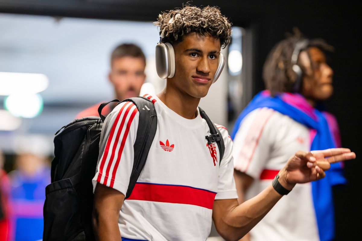 Man Utd Evening News: JJ-Gabriel Planning to Leave Manchester United on Free Transfer in January